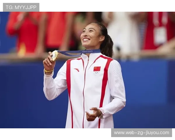 从冠军到休战：郑钦文职业生涯下一步能否回归？