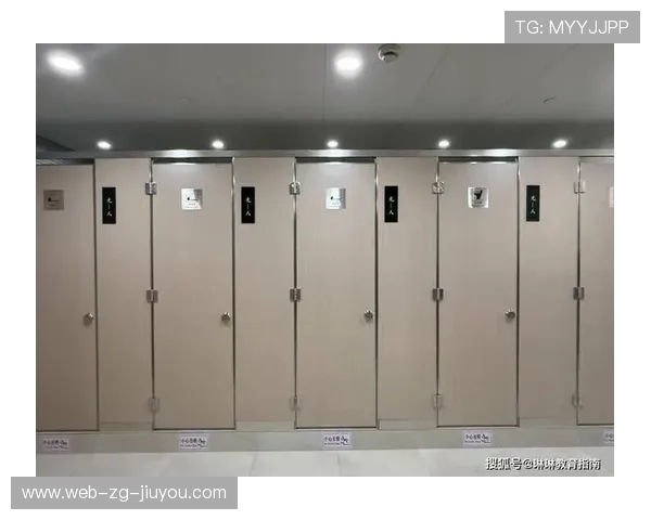 教资考试现场女生霸占男厕,考务管理漏洞暴露无遗 教资考试现场女生霸占男厕,考务管理漏洞暴露无遗